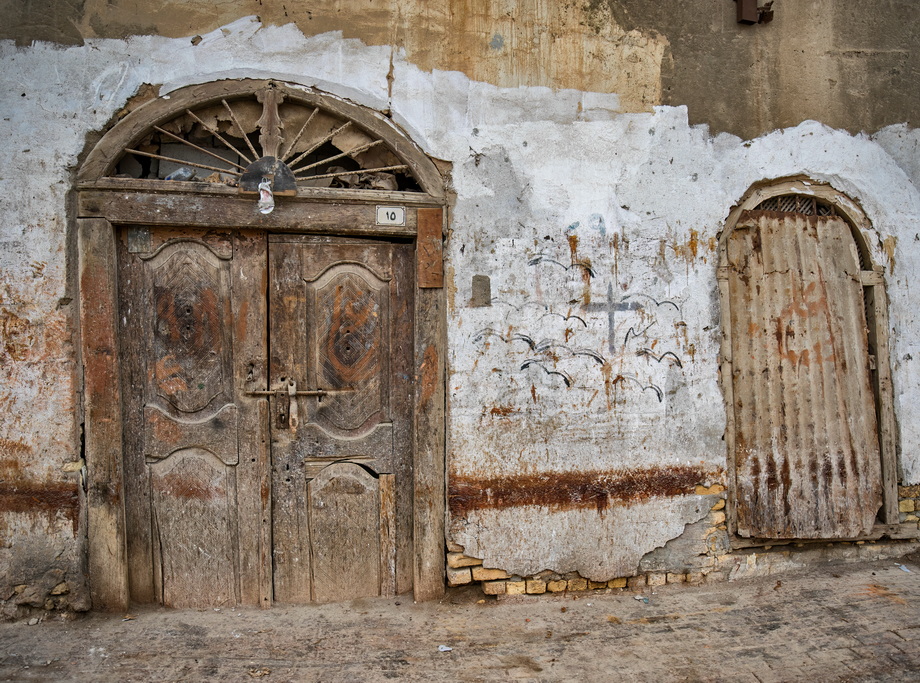 Traditional Iraq Doors